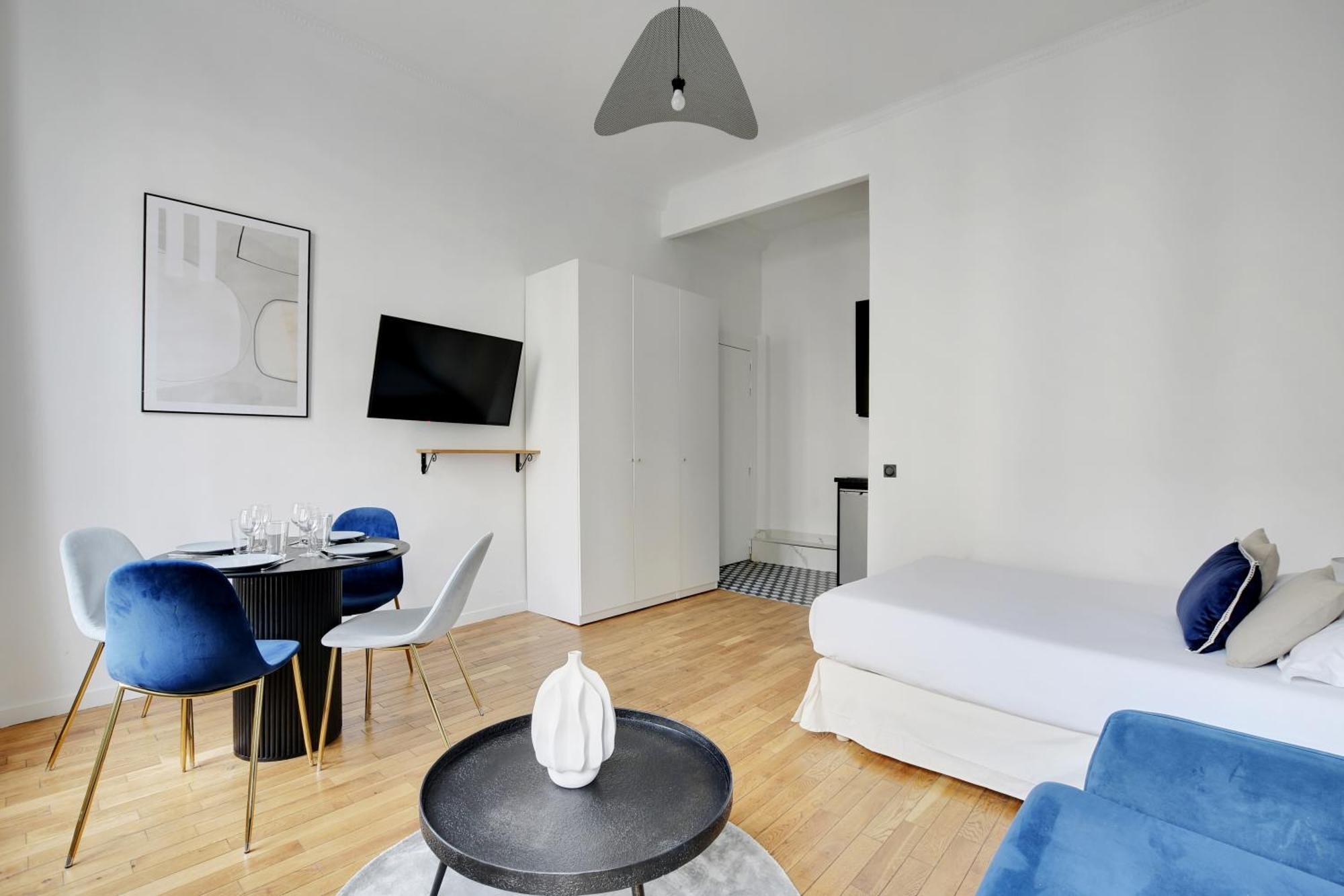 Cmg Bastille - Saint Antoine * Parijs